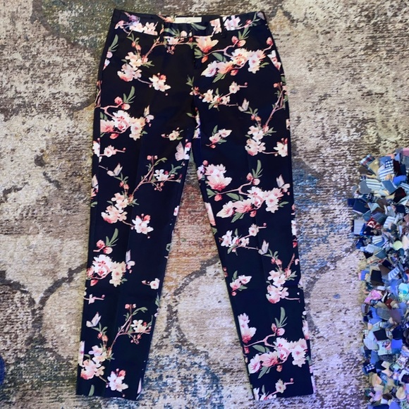 💎RARE💎NWOT JOIE Silk Blend Floral Pants, Size 2 - Picture 1 of 12
